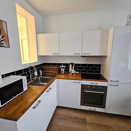 *Appartement Moderne/2 Minutes Du Metro* Saint-Ouen  Bagian luar foto