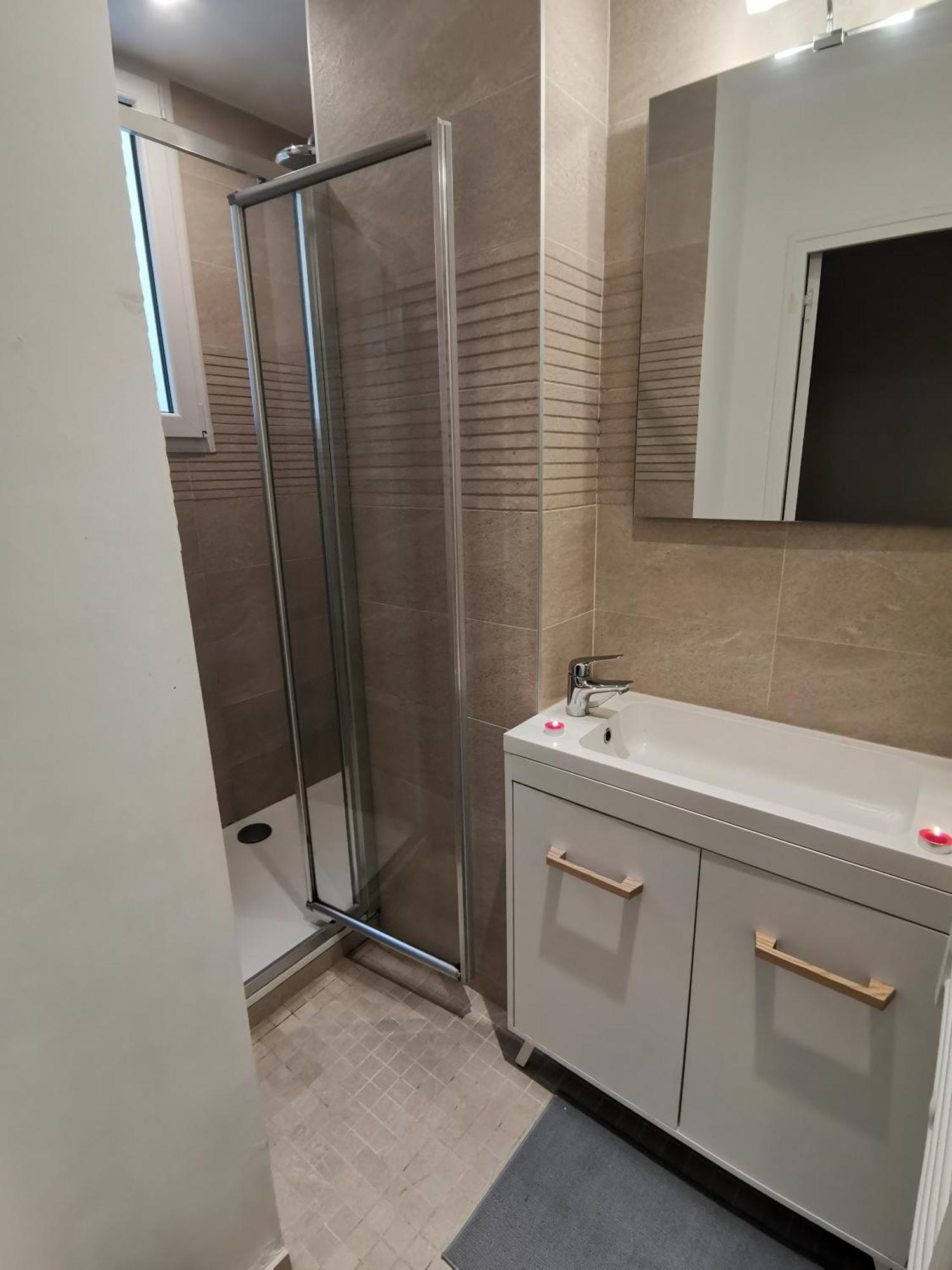 *Appartement Moderne/2 Minutes Du Metro* Saint-Ouen  Bagian luar foto