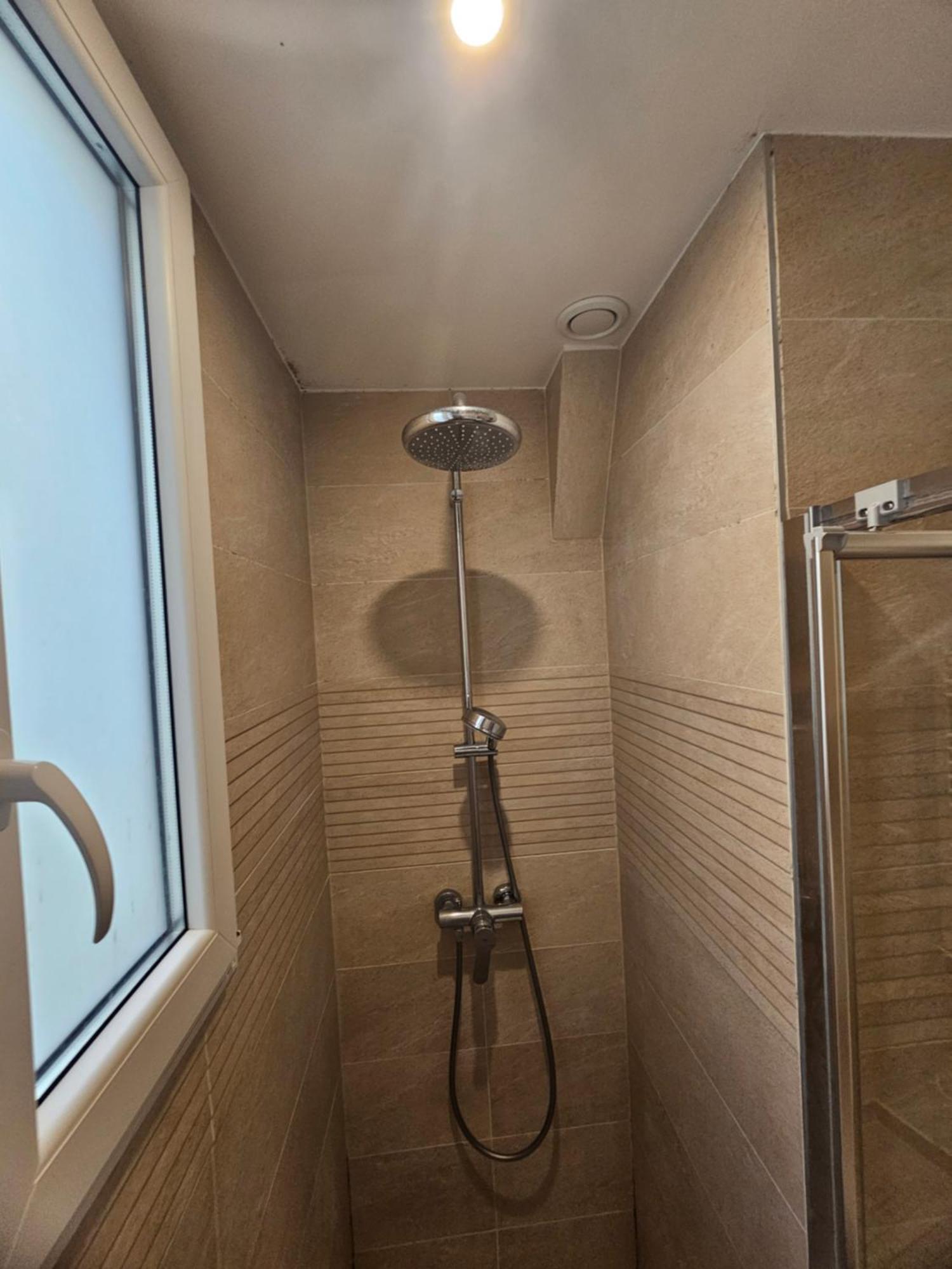 *Appartement Moderne/2 Minutes Du Metro* Saint-Ouen  Bagian luar foto