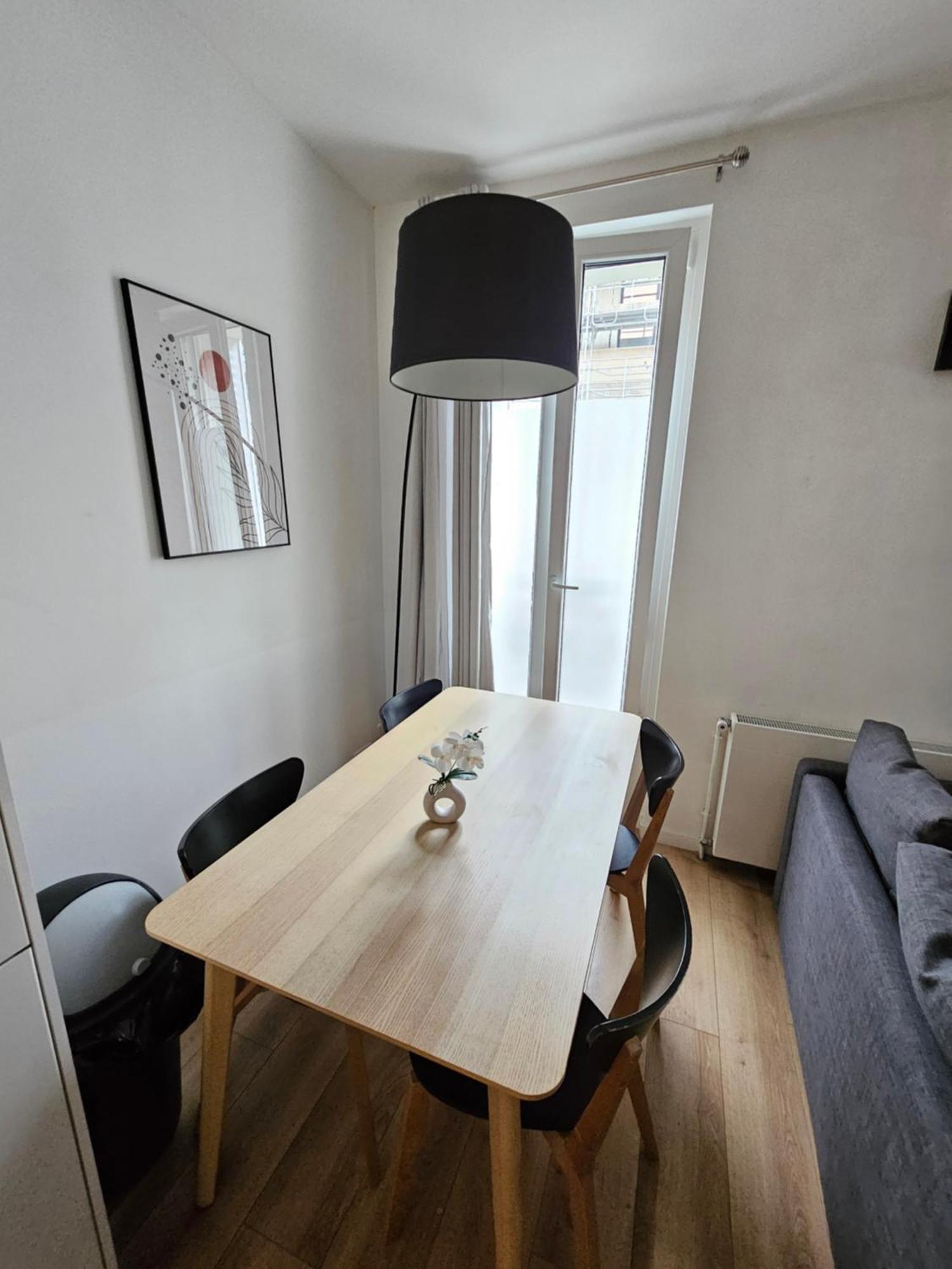 *Appartement Moderne/2 Minutes Du Metro* Saint-Ouen  Bagian luar foto