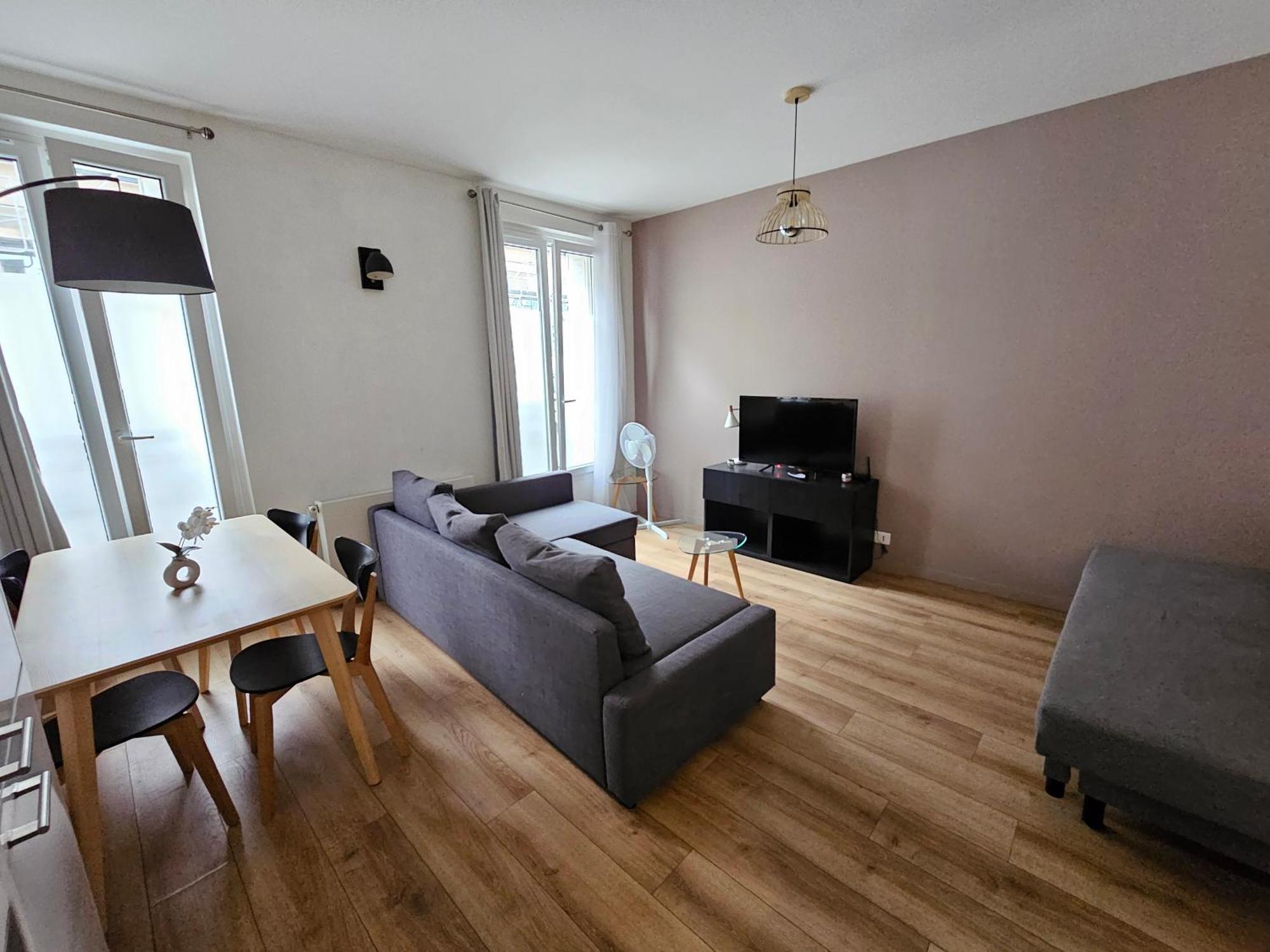 *Appartement Moderne/2 Minutes Du Metro* Saint-Ouen  Bagian luar foto